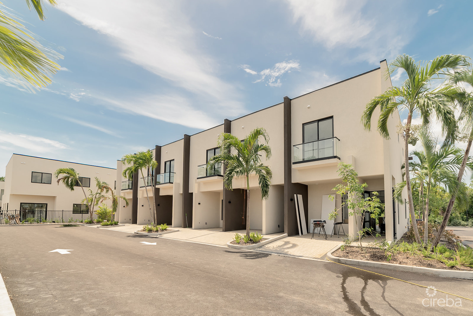 Prive Fully Upgraded 2B/2.5B Unit - Cash Back At Closing! | Provenance ...