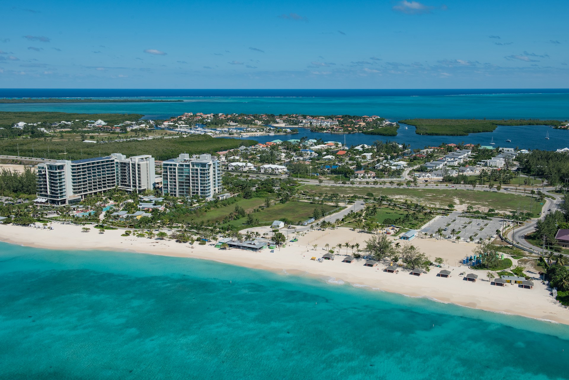 Unique Homes: Thirsting for the Water