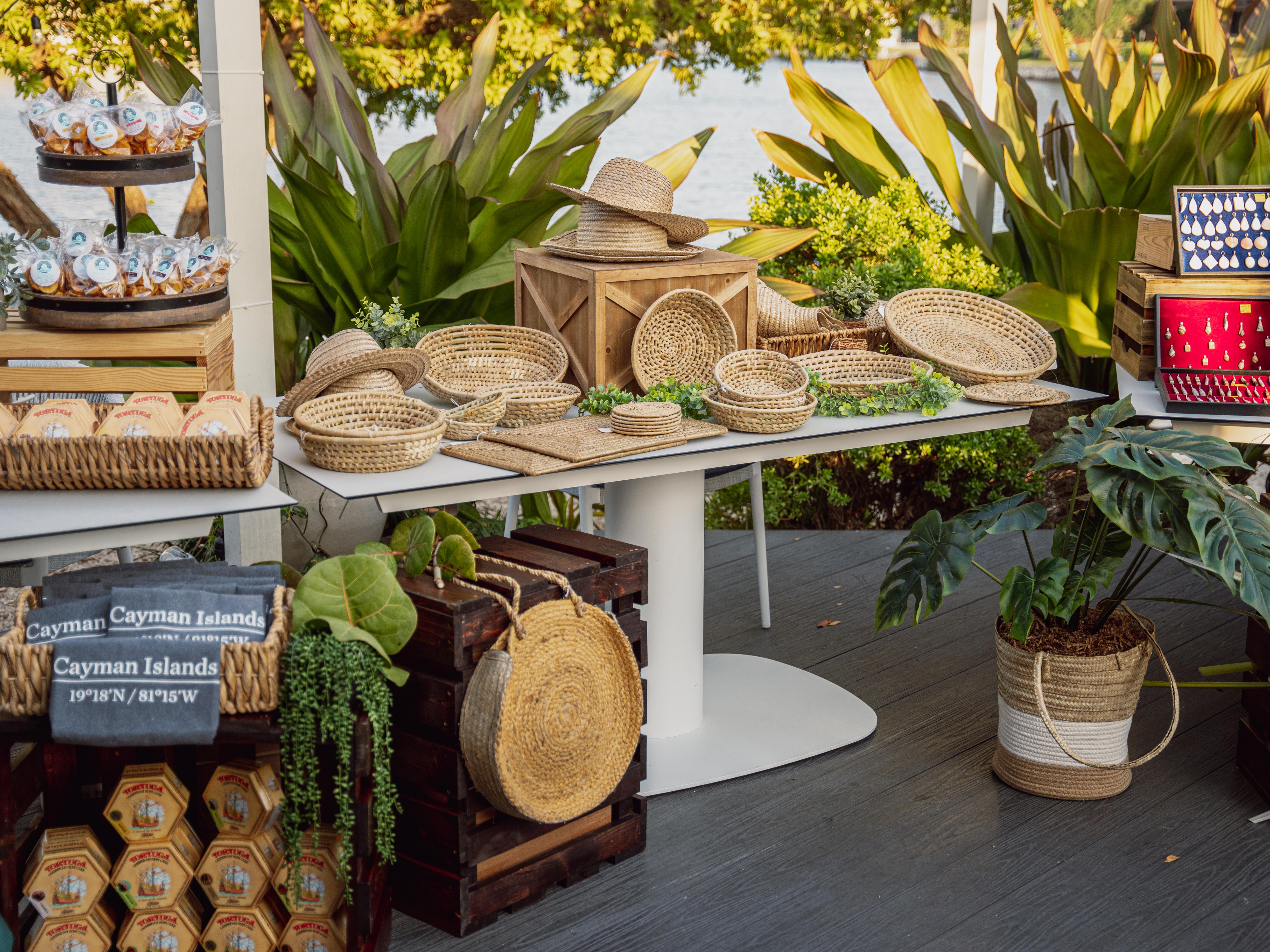 thatch goods